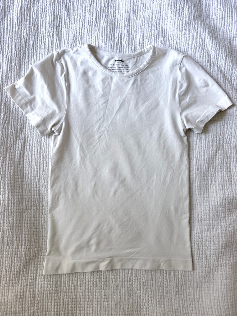 SKIMS Soft Smoothing Seamless Tee - Marble - Picture 2 of 3